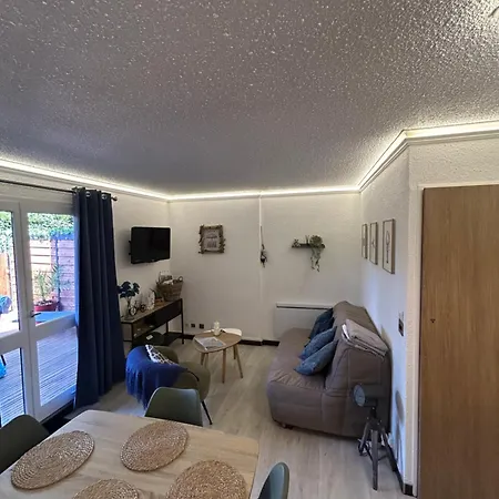 Le Cocon De Avec Terrasse, Piscine Et Tennis דירה