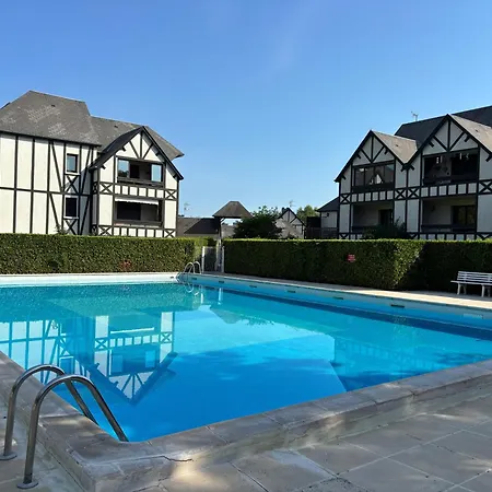 Le Cocon De Avec Terrasse, Piscine Et Tennis *