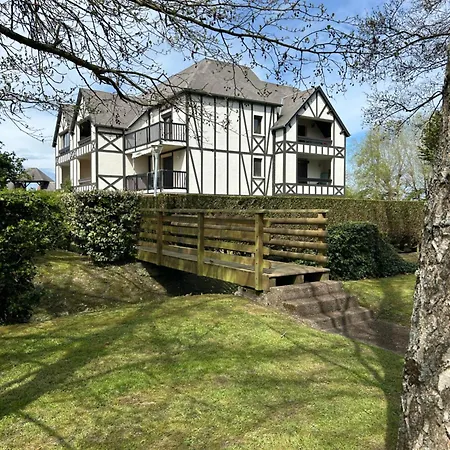 Le Cocon De Avec Terrasse, Piscine Et Tennis Cabourg